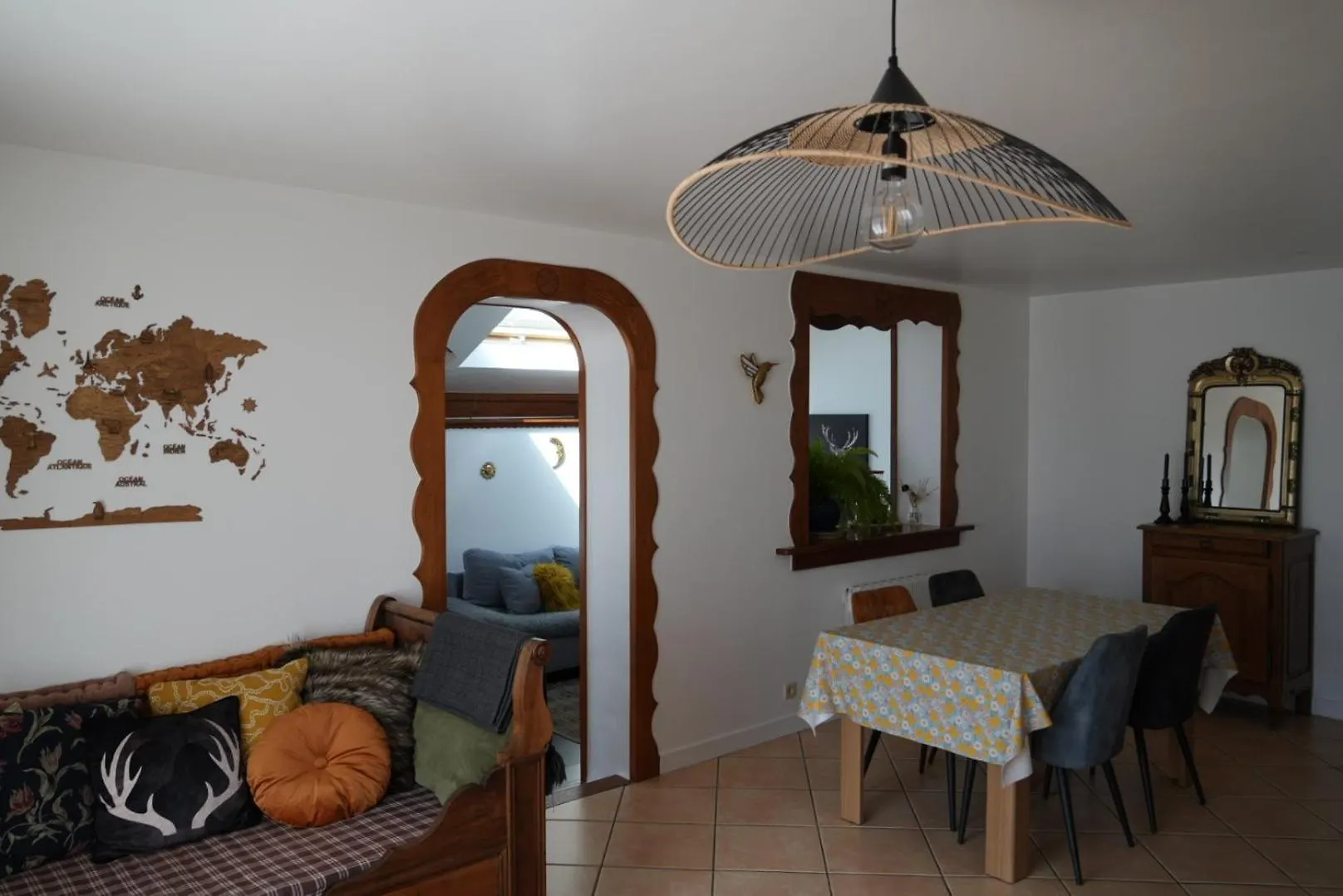Maison Avec Vue Montagne Pour Les Amateurs De Velo Vtt Et Randonnees Massages Sur Rendez-Vous Mercury-Gémilly Casa de Férias